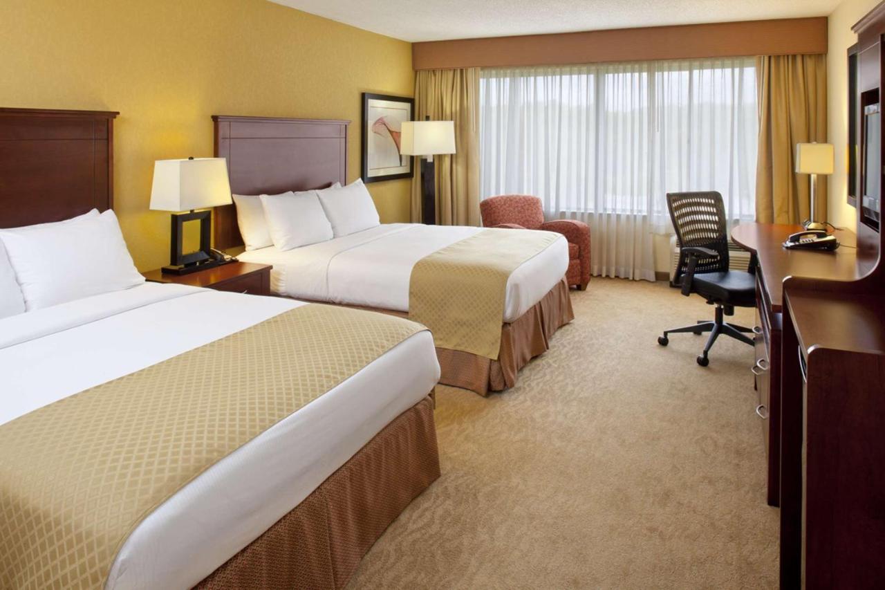 Doubletree By Hilton Fayetteville Luaran gambar