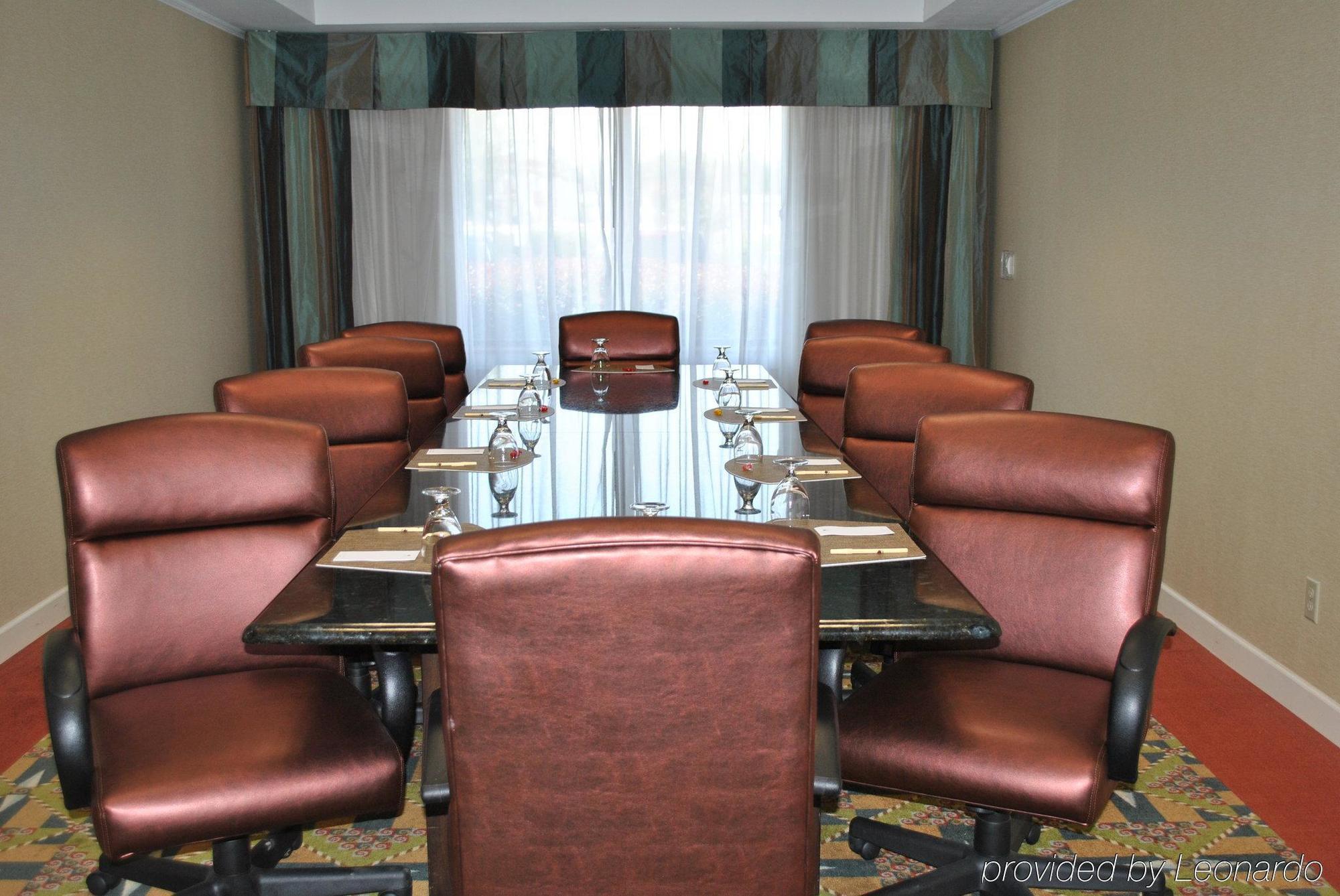 Doubletree By Hilton Fayetteville Luaran gambar
