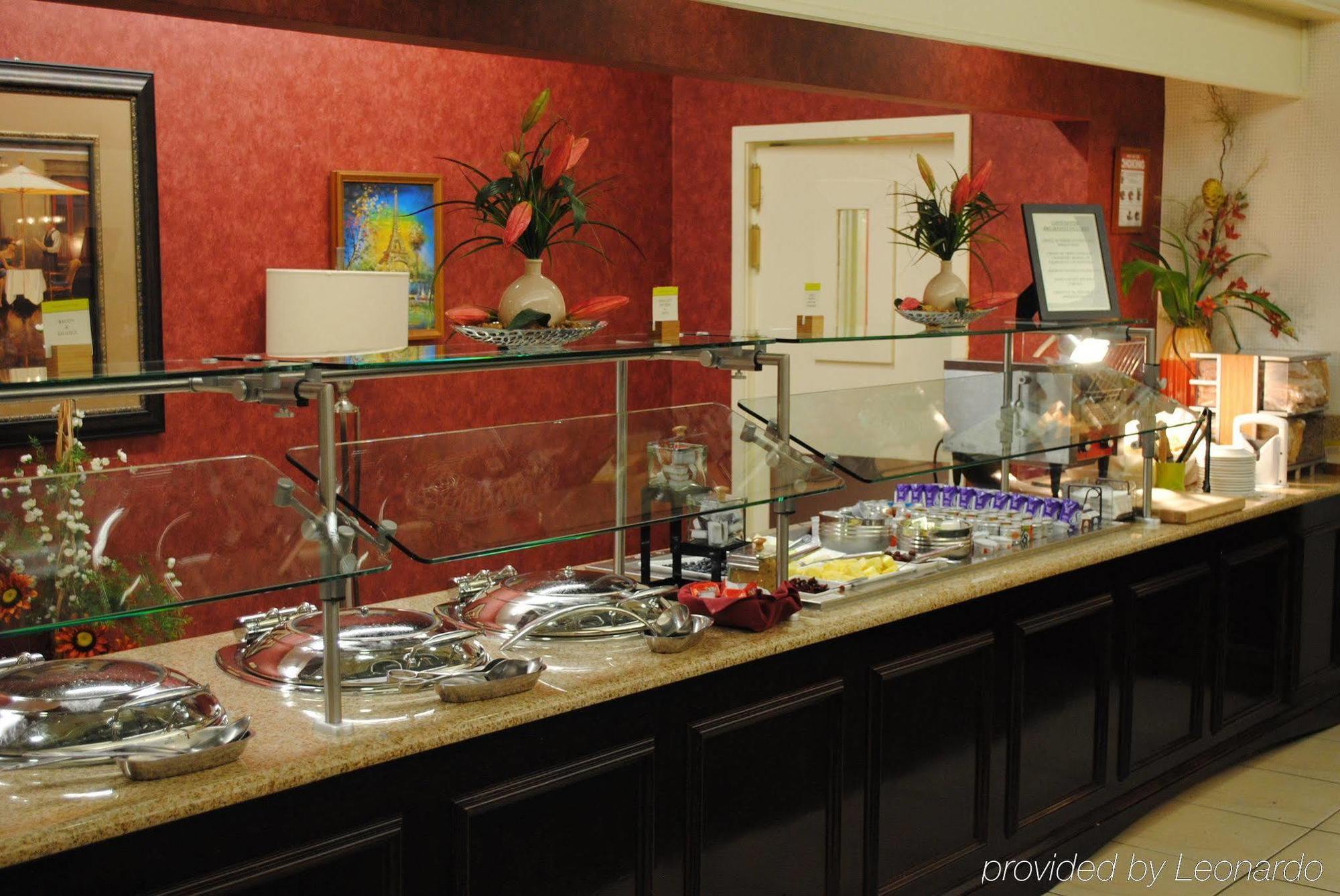Doubletree By Hilton Fayetteville Luaran gambar