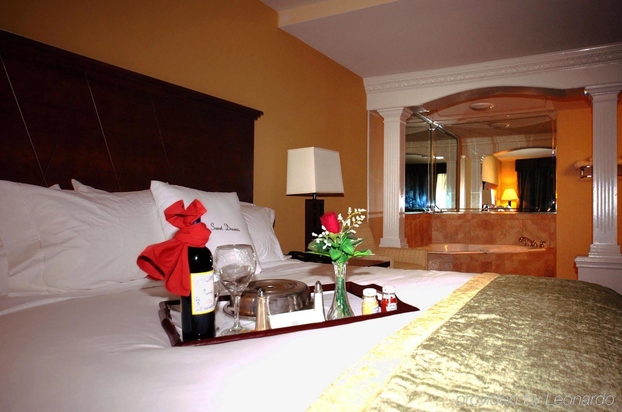 Doubletree By Hilton Fayetteville Bilik gambar