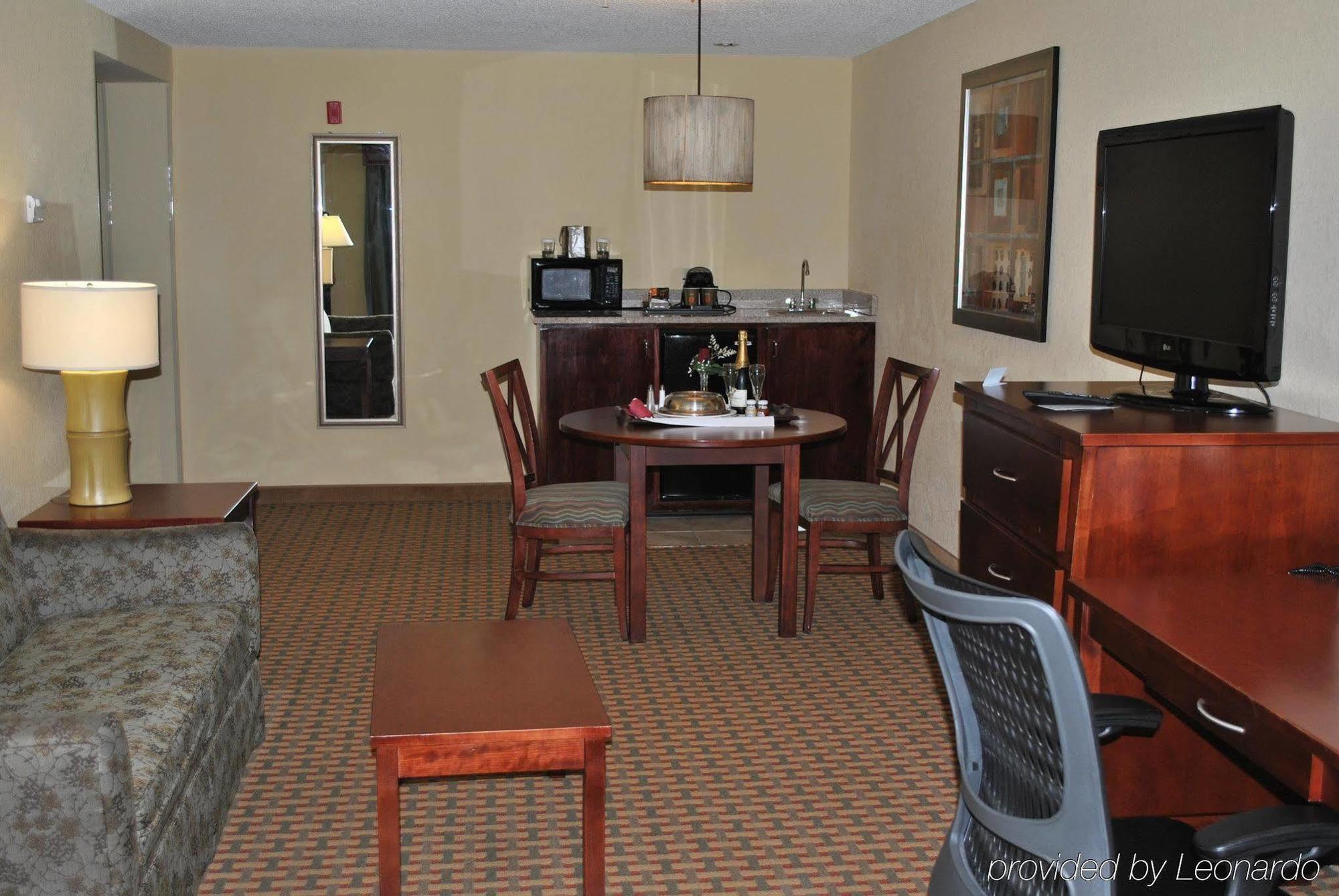 Doubletree By Hilton Fayetteville Luaran gambar