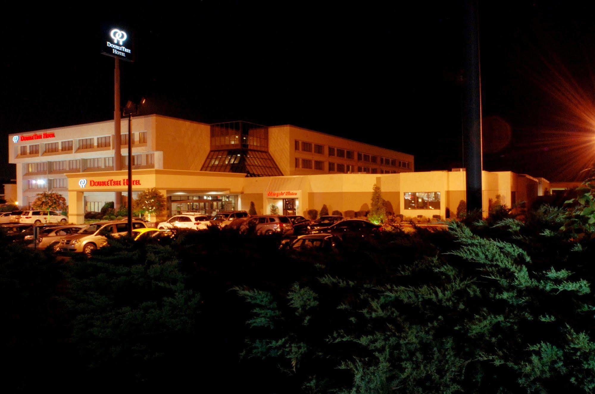 Doubletree By Hilton Fayetteville Luaran gambar