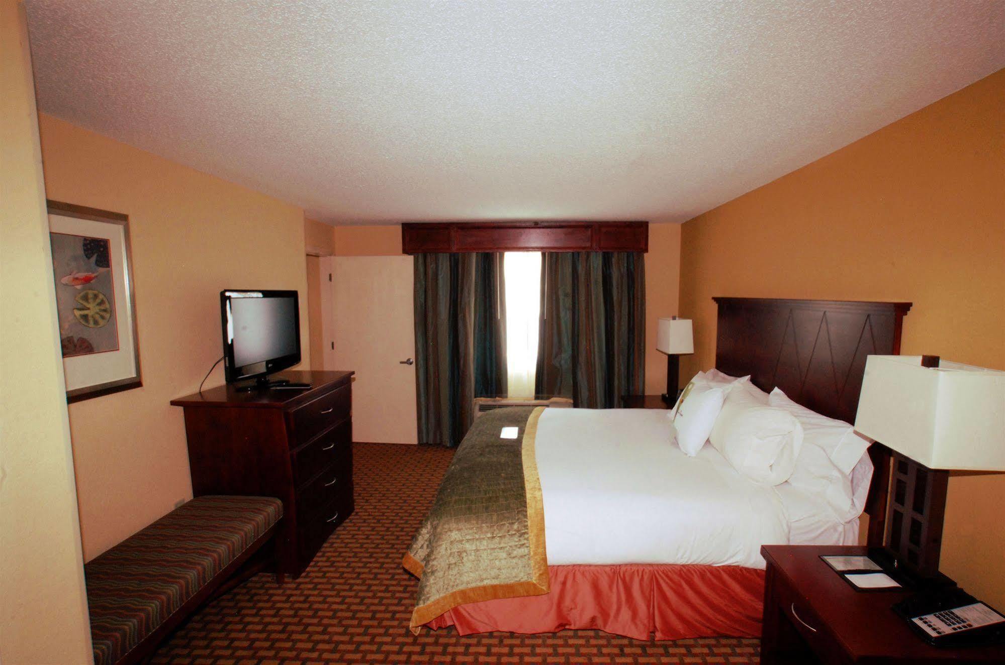 Doubletree By Hilton Fayetteville Luaran gambar