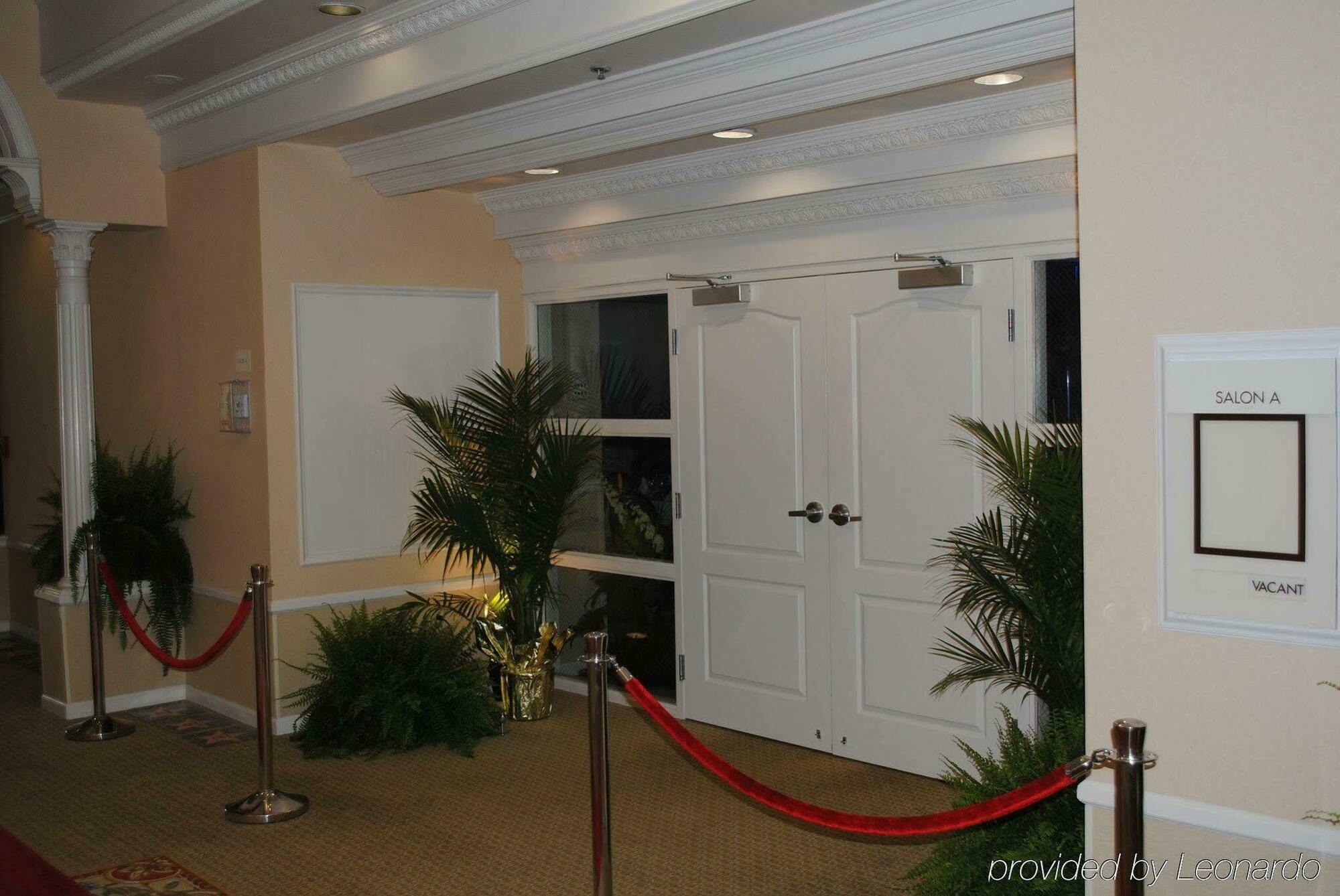 Doubletree By Hilton Fayetteville Bilik gambar